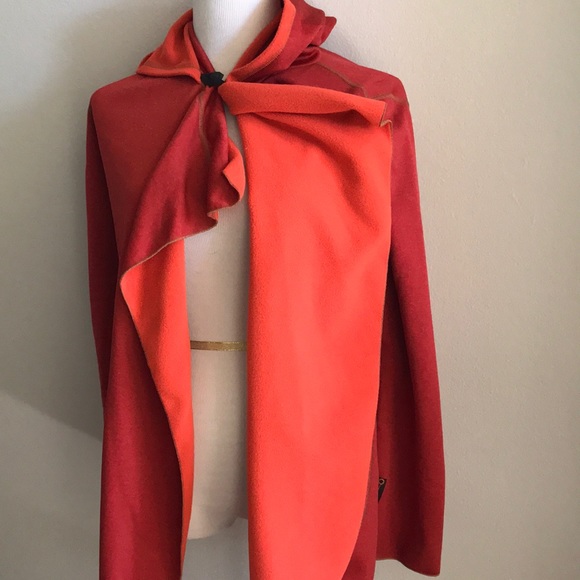 Cozy Cape/sweater coat - Picture 3 of 3